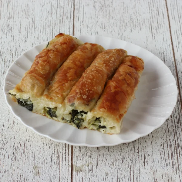 Ispanaklı Peynirli Boşnak Böreği Tepsi